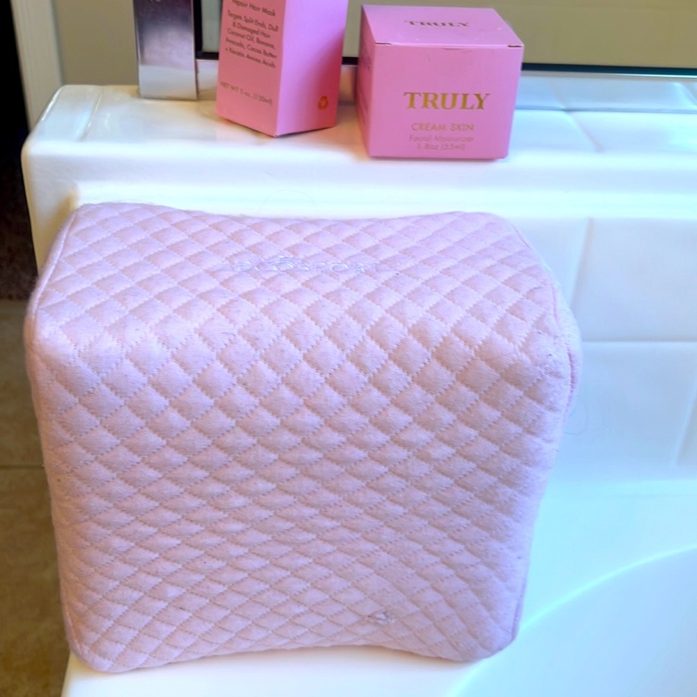 Light pink, bath pillow, quilted,foam pillow with quilted cotton washable cover